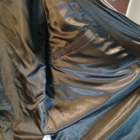 Michael Kors Men's Rain Jacket - Picture 5 of 7